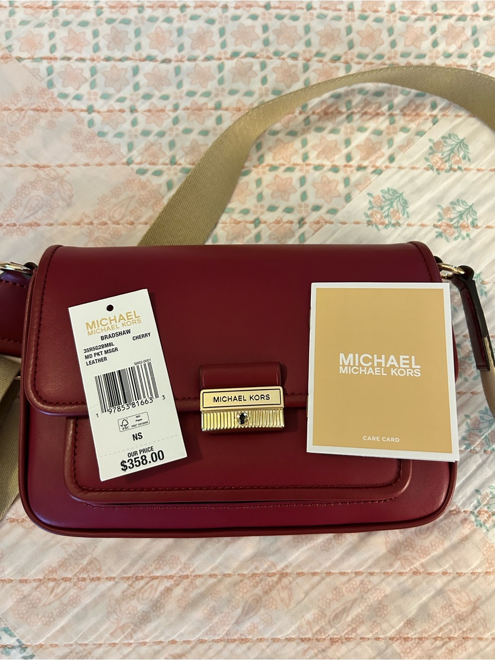 Michael Kors Bradshaw Medium Pocket Messenger Leather Crossbody Bag Cherry Red🍒